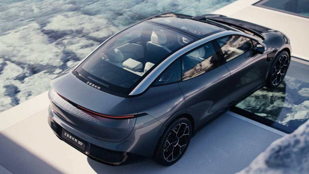 Tasarım harikası elektrikli Çin'den geliyor! Koordinatı girin sizi evinize götürsün... Hem ucuz hem lüks 3